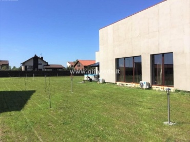 Namas,  Lelių k.