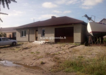 Namas,  Gručeikių k., Draugystės g.